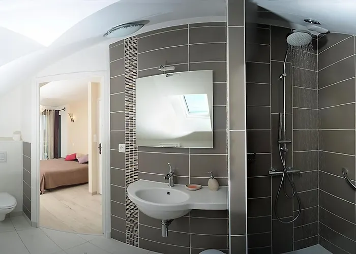 Les 3 Vallees Bed & Breakfast 3*